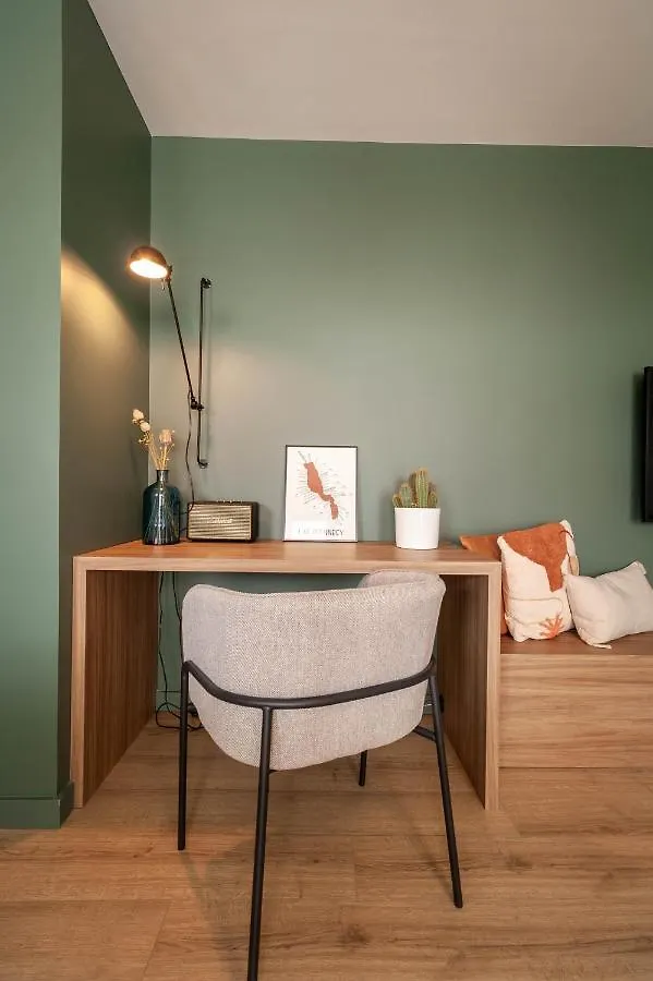 Apartment La Brise 4* I T3 Centre Ville I Garage Annecy