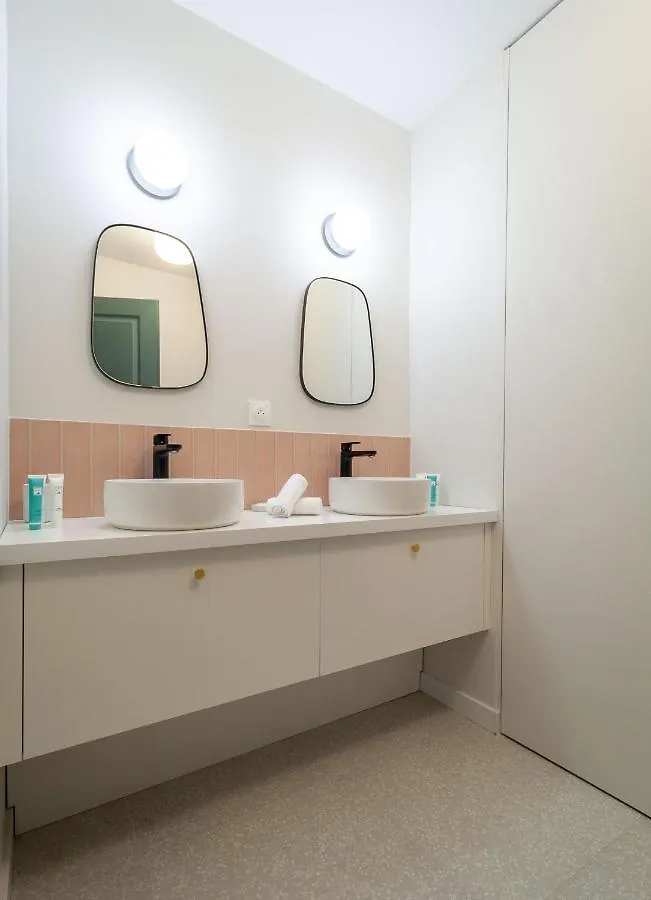 Apartment La Brise 4* I T3 Centre Ville I Garage Annecy France