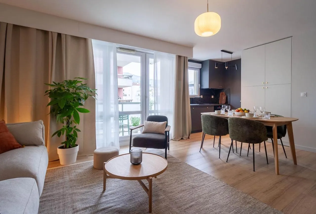 Apartment La Brise 4* I T3 Centre Ville I Garage Annecy